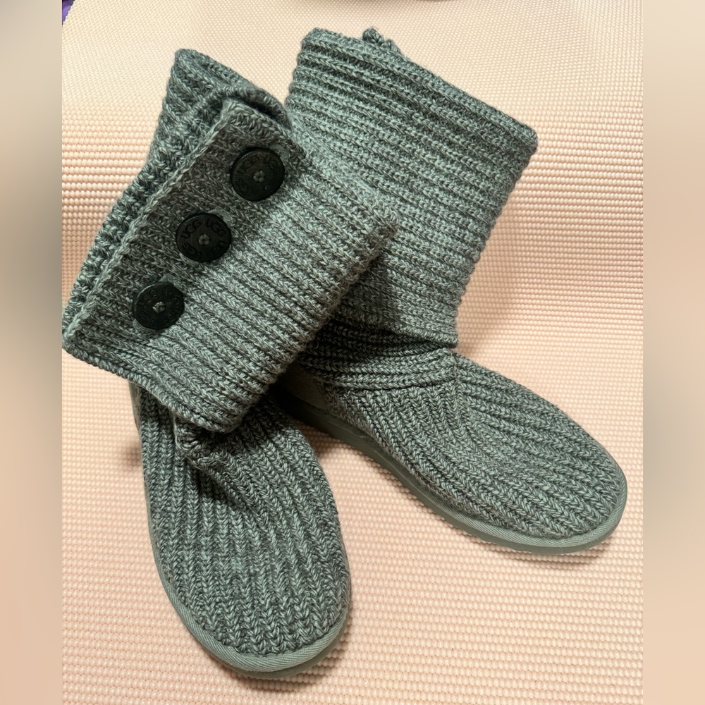 Ugg cardy boots